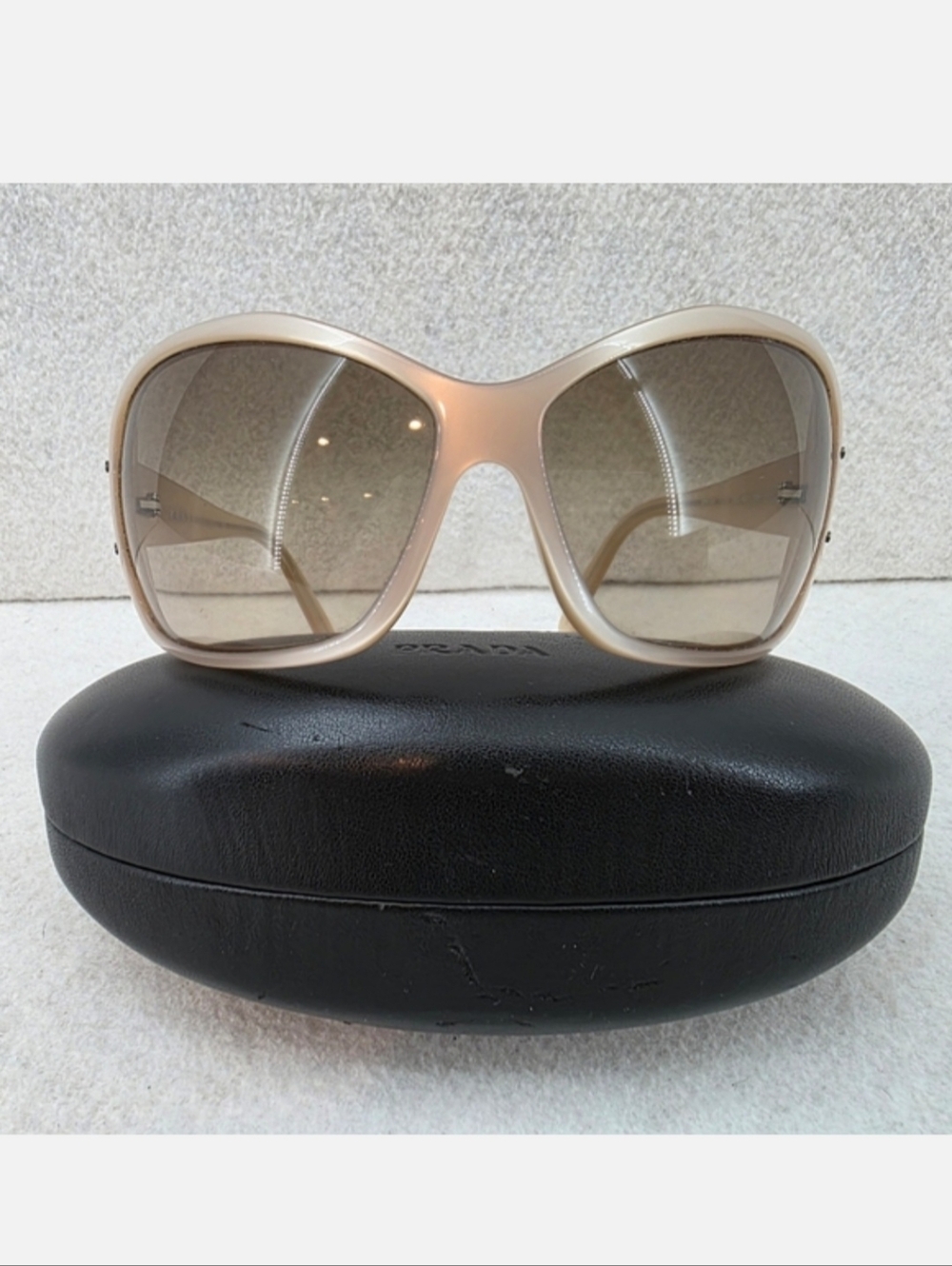 Vintage Prada Pink Pearl SPR-04F Woman's Sunglasses Color 3BQ-6S1